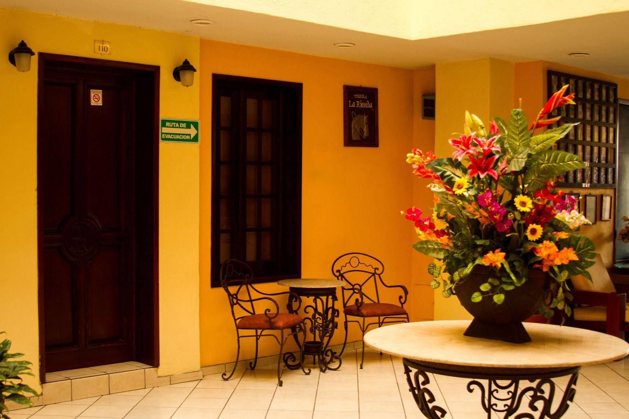 Hotel Plaza Jardin Tequila Exterior foto