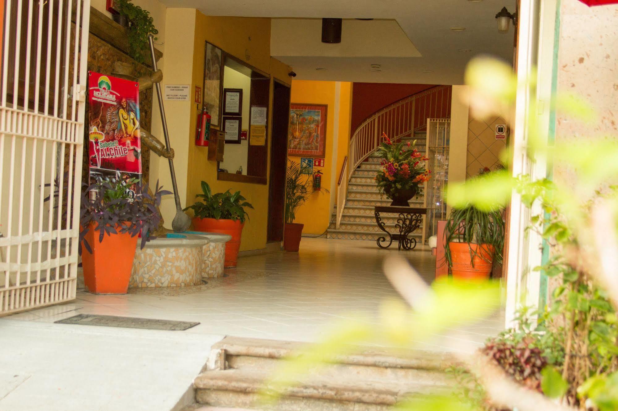 Hotel Plaza Jardin Tequila Exterior foto